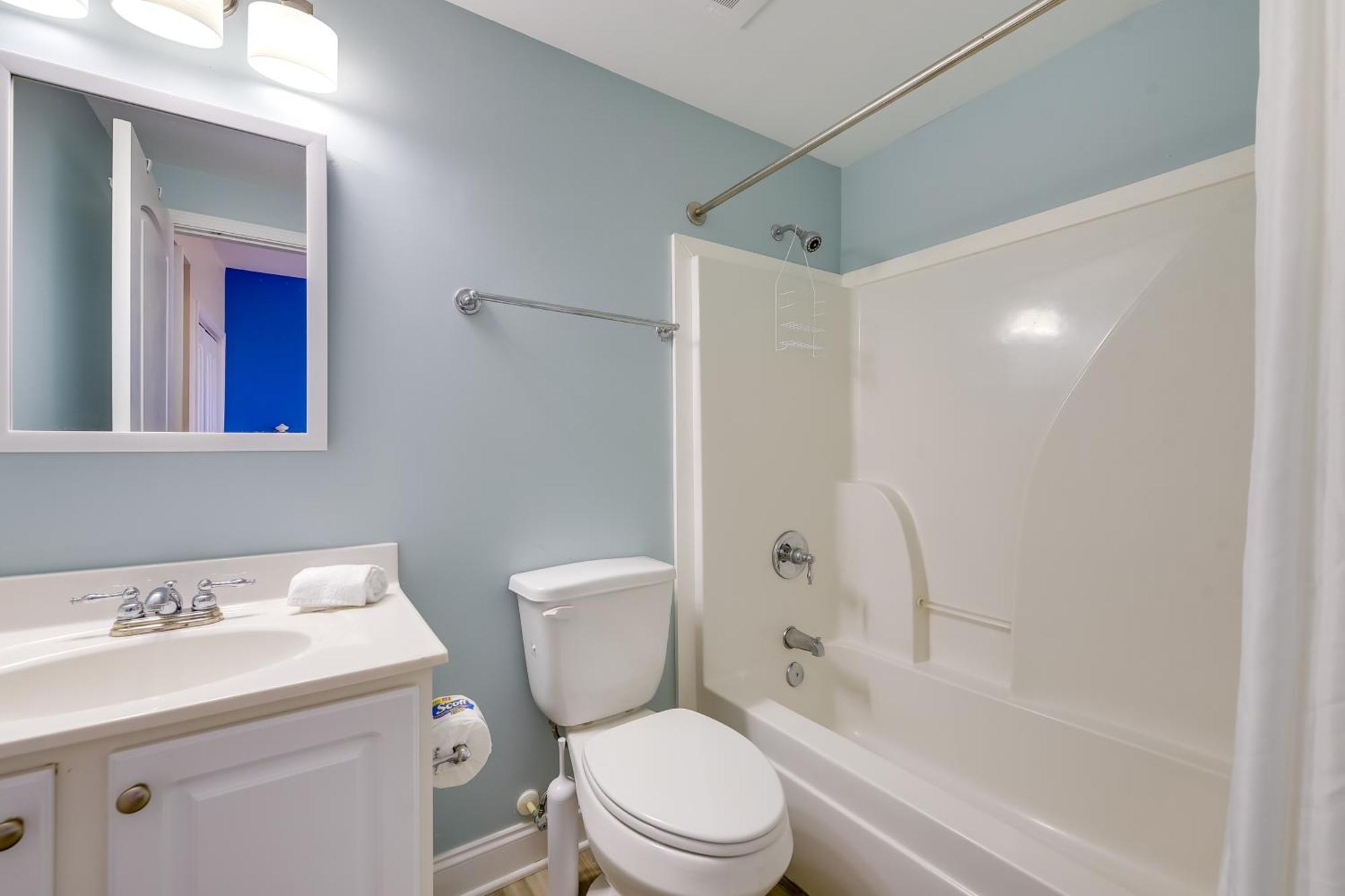 Roomy North Myrtle Beach Condo, Walk To Beach Екстер'єр фото