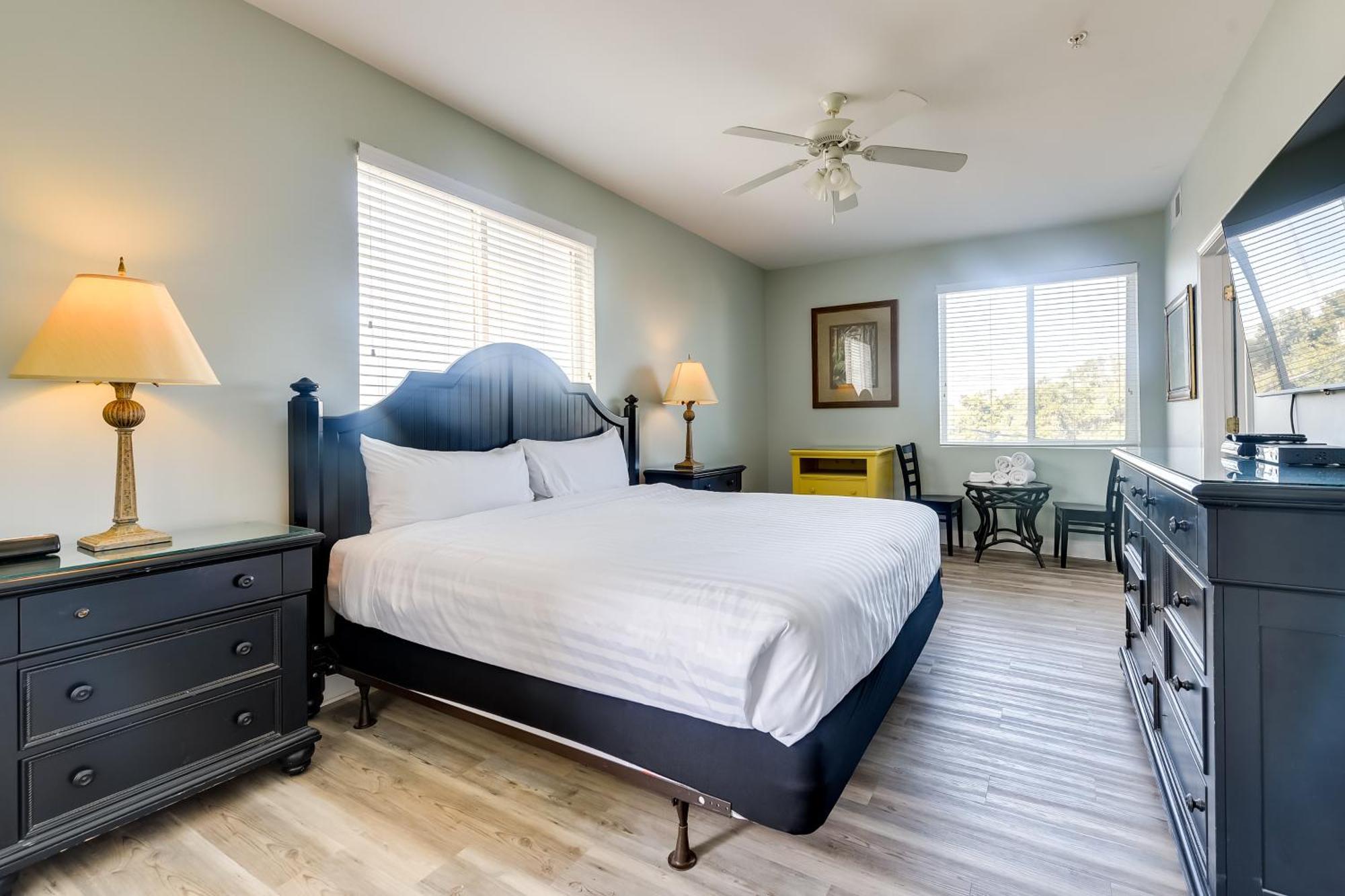 Roomy North Myrtle Beach Condo, Walk To Beach Екстер'єр фото